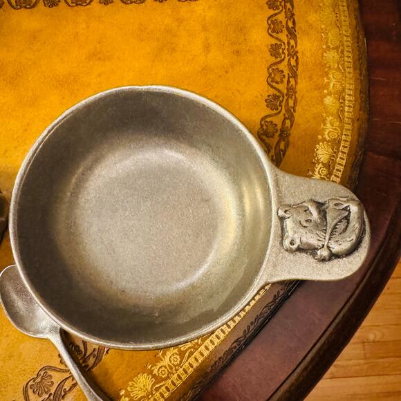 Vintage Pewter CARSON Baby Porridge Bowl Teddy Bear Handle Bowl Cup Spoon ABC - Picture 4 of 12